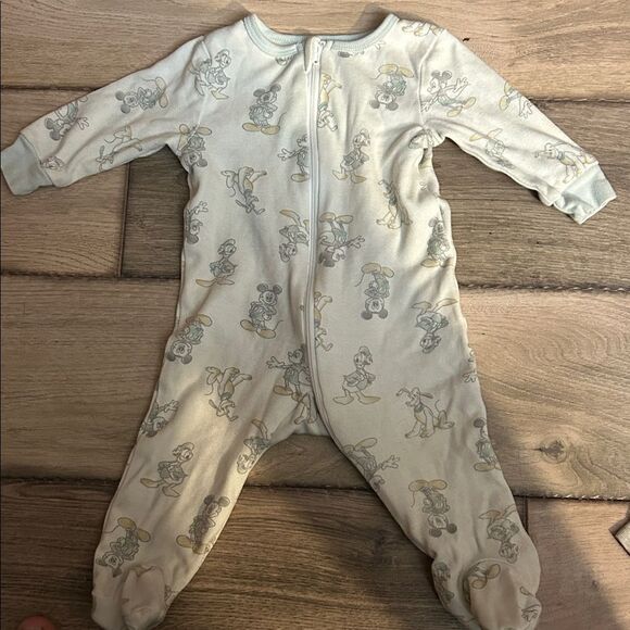 Disney Mickey Mouse Kids Footies - Black, Gray, White bundle - Picture 5 of 5